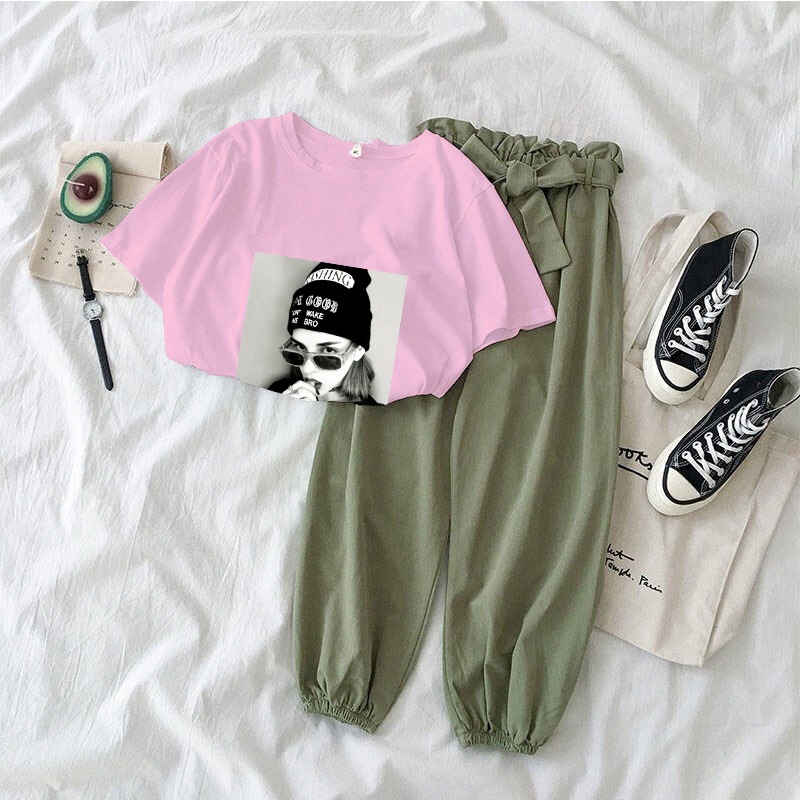 グリーン+ピンクTシャツ